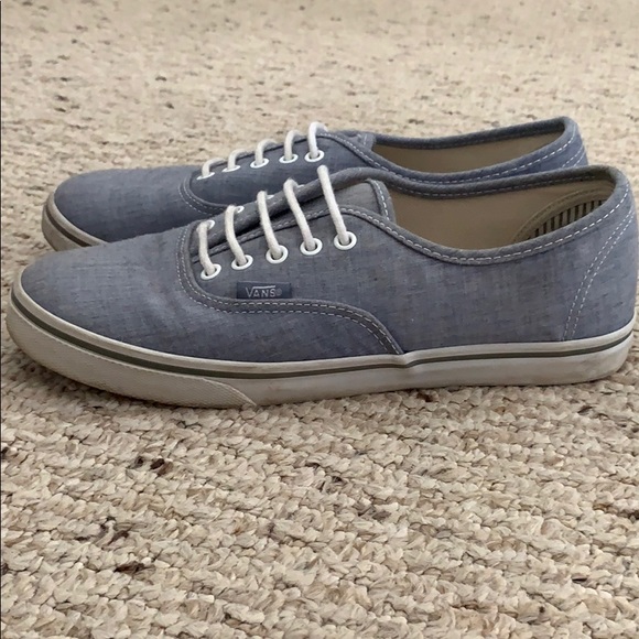 Vans - Picture 2 of 5